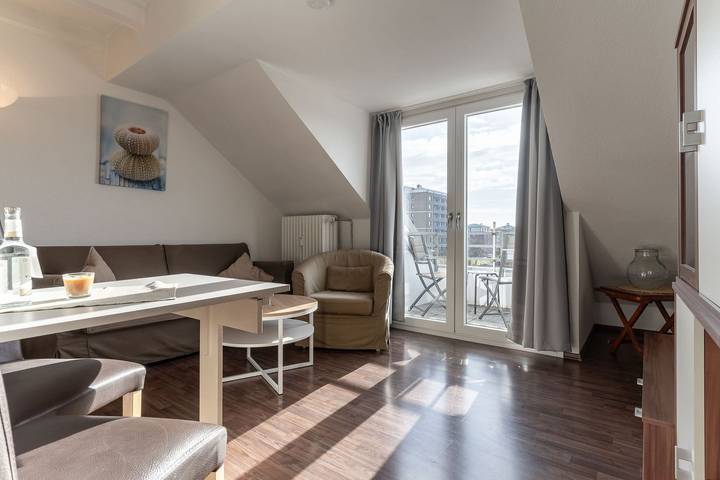 Ganze Wohnung, "Idyllische Ferienwohnung in Büsum: Erleben Sie Nordseezauber im 3. Stock" in Büsum, Kreis Dithmarschen