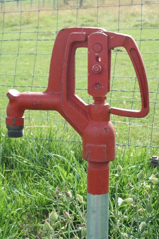 A peaceful one-bedroom house next to the Bitterroot Mountains in Ravalli County