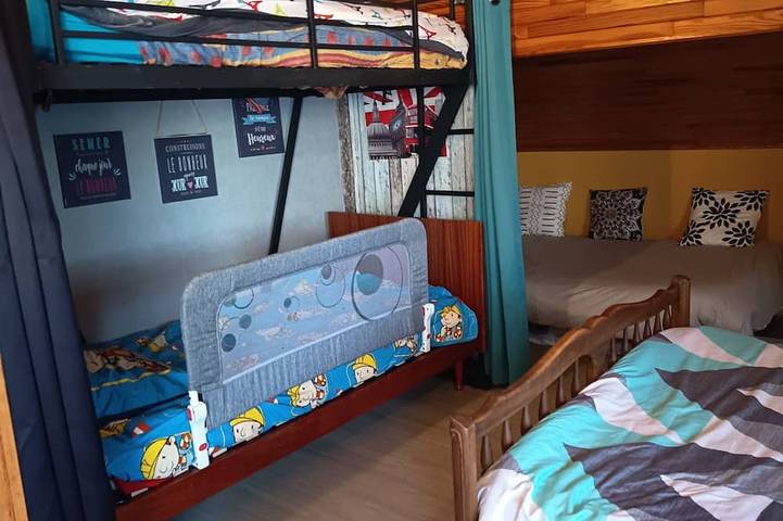 Gîte pour 6 personnes dans Saint-Julien-du-Pinet - 3