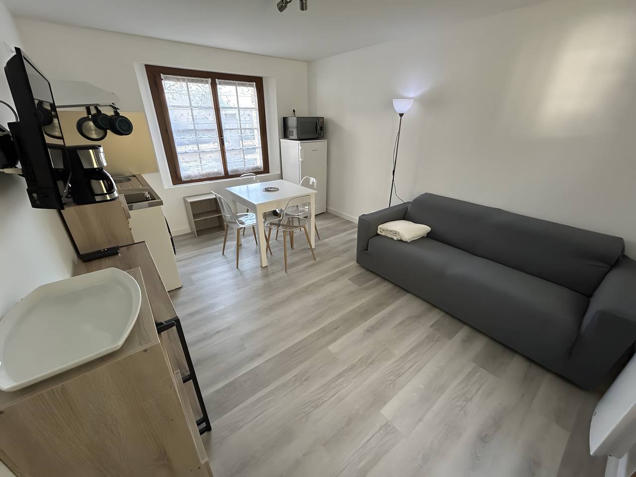 Ganze Wohnung, Apartment „L'arrieulat 2“ mit Bergblick, gemeinsamer Terrasse und Garten in Argelès-Gazost, Französische Pyrenäen