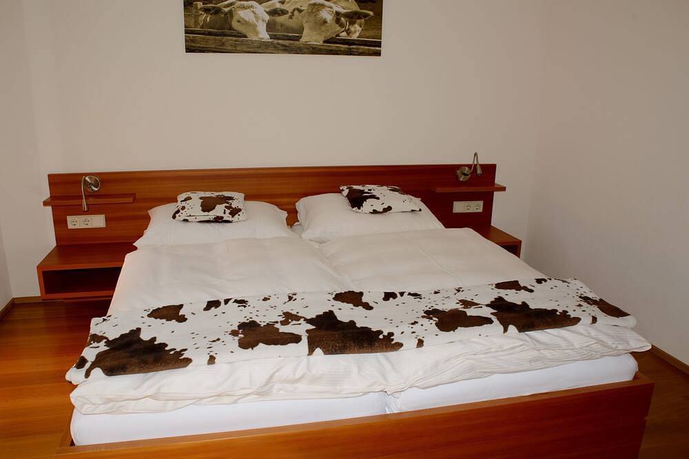 Ganze Wohnung, Ferienwohnung Sonnenaufgang - Haus Sonne & Spa in Bizau, Bregenzerwald