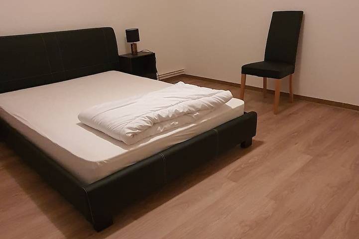 Location de vacances pour 14 personnes, avec jardin et terrasse à Coutras - 4