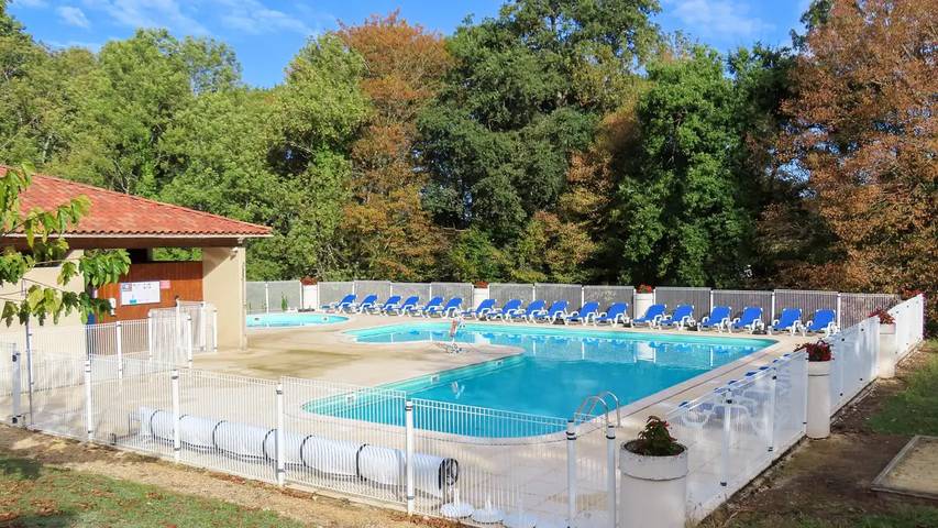 Maison de vacances pour 7 personnes, avec jardin et piscine, animaux acceptés