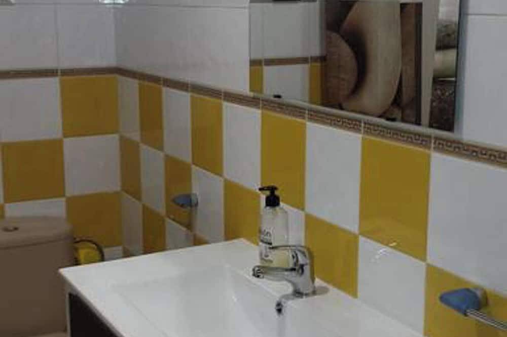 Apartamento entero, Homerez - Amplio Apartamento en Tavernes - 100 m² in Tabernes de Valldigna, Costa de Valencia