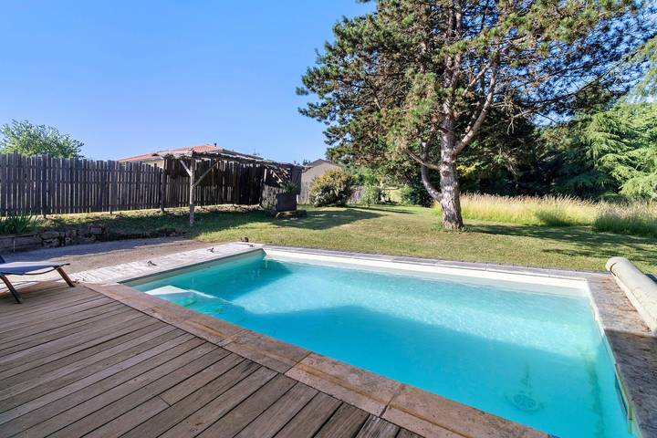 Location de vacances pour 5 personnes, avec jardin à Sarlat-la-Canéda - 2