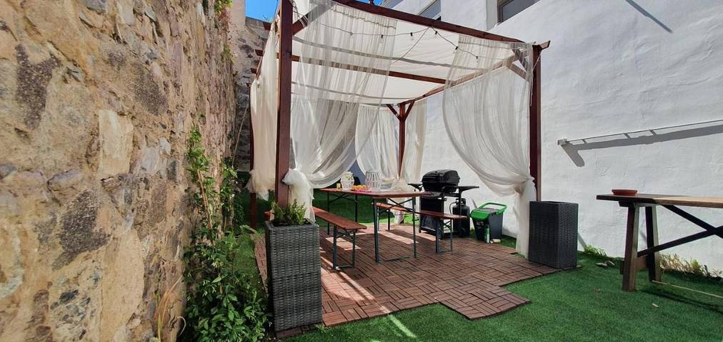 Appartamento per 4 persone, con panorama e giardino a Sant'Antioco Città