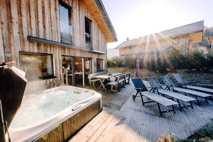 Ferienhaus für 11 Personen, mit Whirlpool und Terrasse sowie Sauna - 1