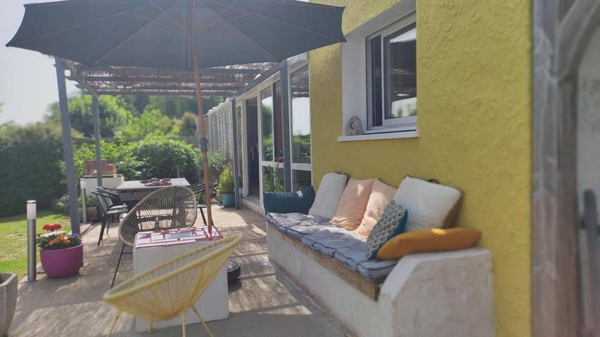 Gîte pour 2 personnes, avec jardin et vue à Quéven - 4