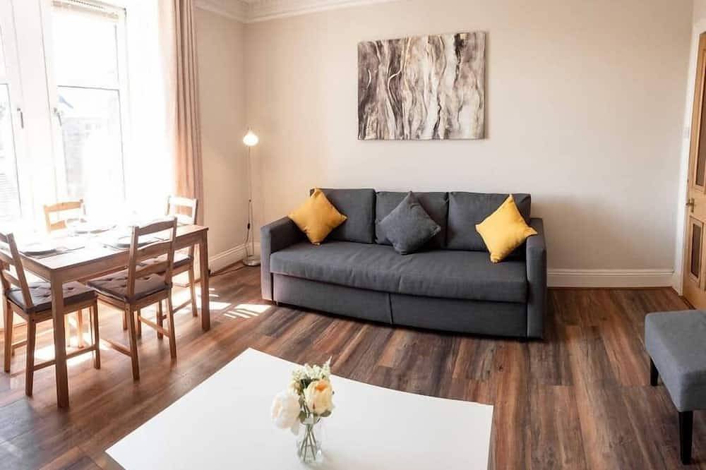 Geheel appartement, ☆Bright, Spacious West-End Flat, Near University☆ in Dundee, Angus