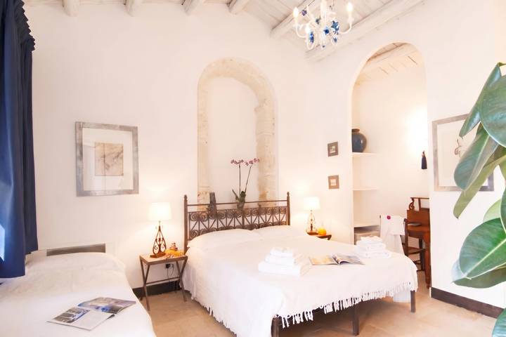 Hôtel pour 3 personnes, avec Terrasse et Piscine à Scicli