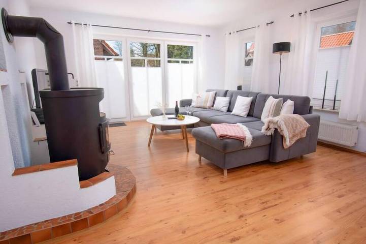 Ferienhaus für 6 Personen, mit Terrasse und Garten in Norden
