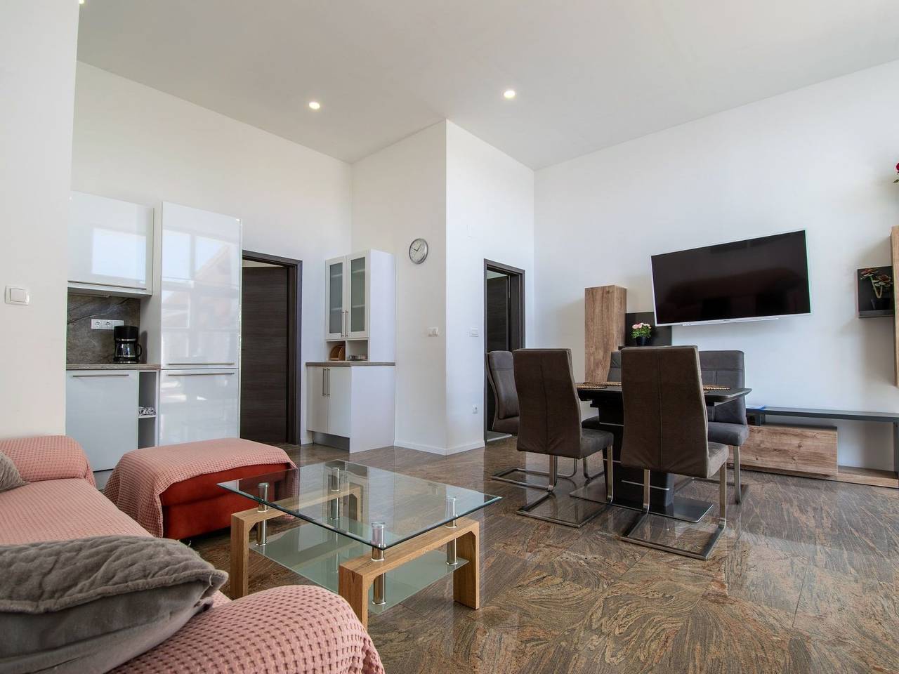 Ganze Wohnung, Mit Strandzugang in Betina, Murter