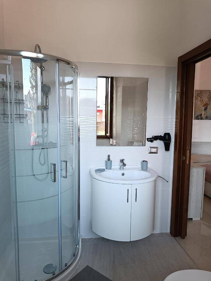 Chambre d’hôte pour 2 personnes, avec jardin, animaux acceptés à Côme - 4