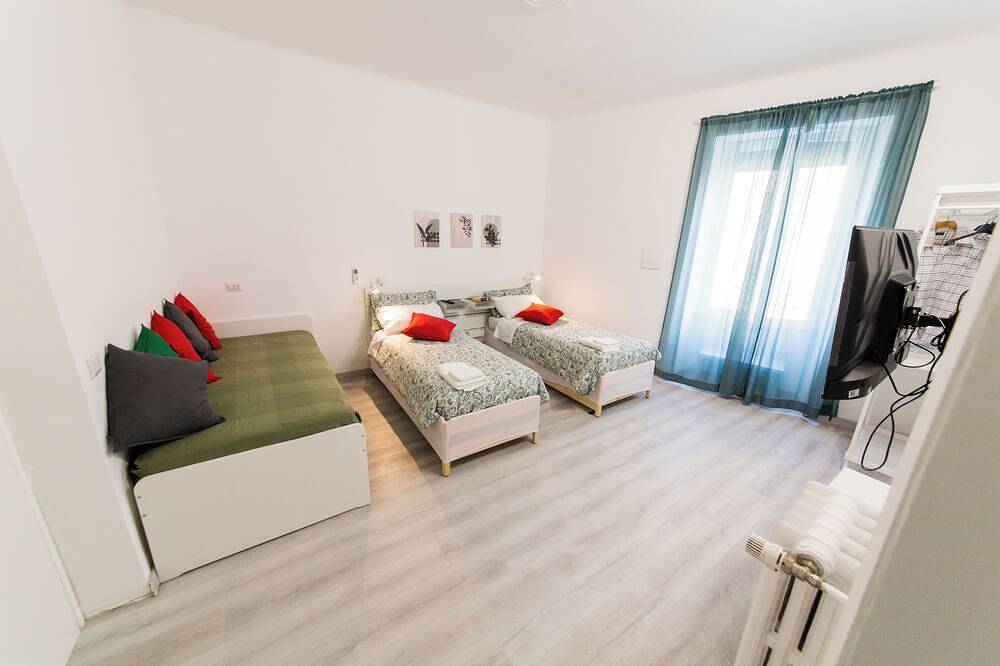 Ganze Wohnung, Arianna's apartament: 3 bedrooms, 3 bathrooms and an equipped kitchen, in Rom, Rom Provinz