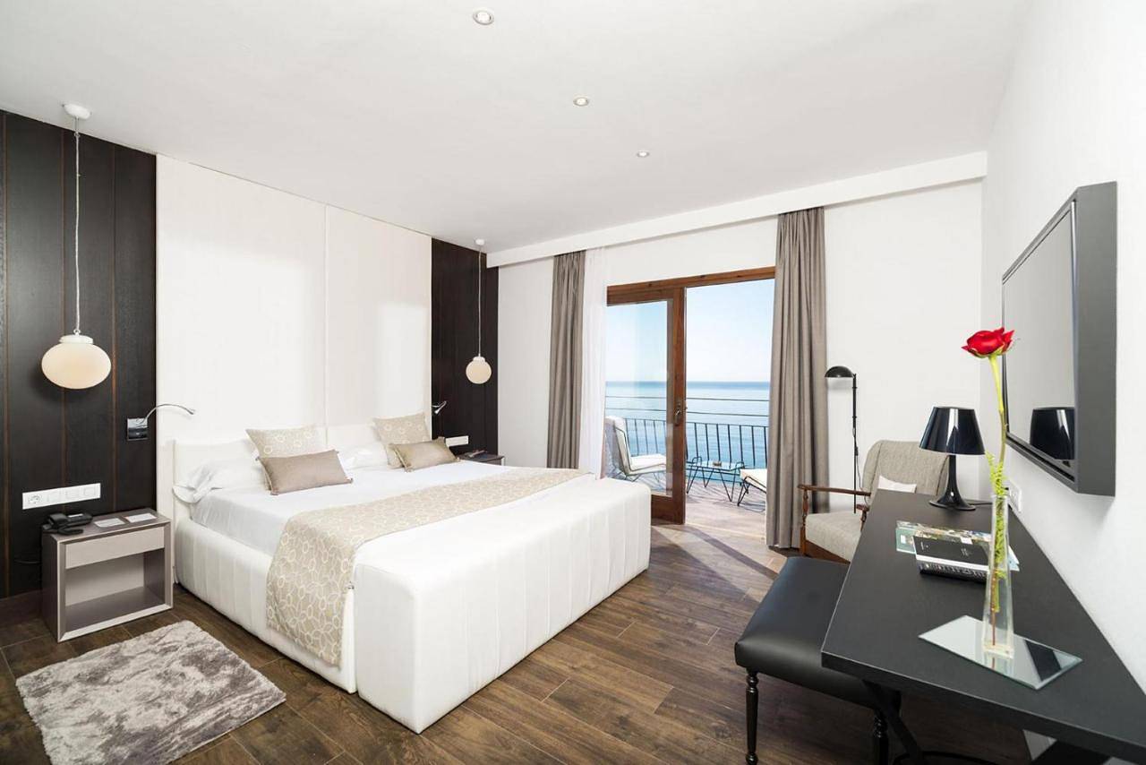 Hotel Santa Marta in Platja de Treumal (Blanes), Lloret de Mar