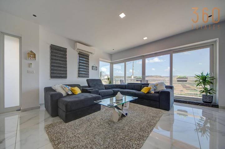 Villa voor 8 personen, met tuin en whirlpool in Malta