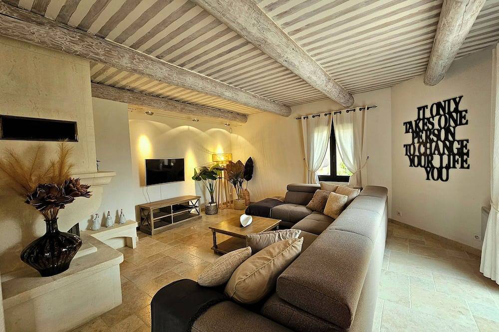 Magnifique Villa Avec Piscine au Calme en Provence à Beaumes-de-venise ! in Beaumes-de-Venise, Vaucluse