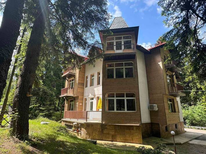 Ferienhaus für 20 Personen, mit Whirlpool und Sauna sowie Ausblick
