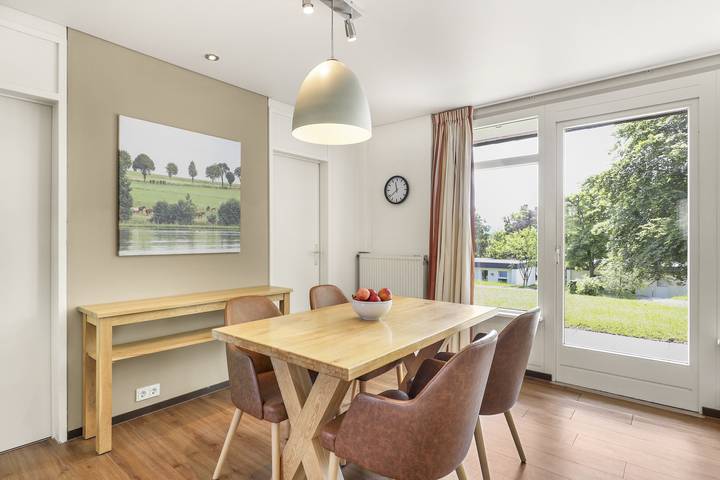 Bungalow für 4 Personen, mit Terrasse und Balkon/Terrasse im Hunsrück - 4