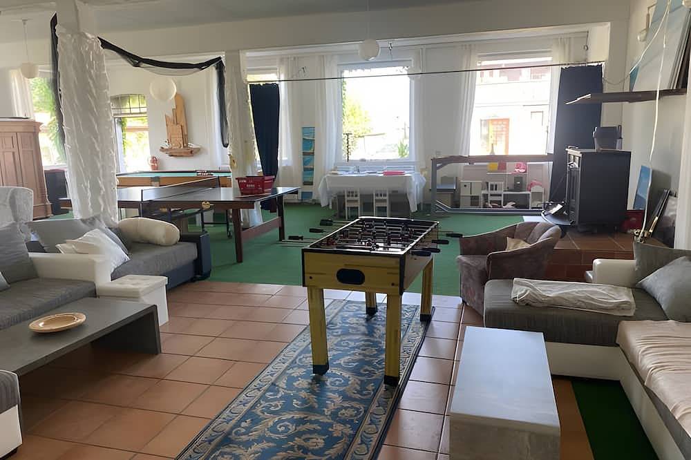 Ganze Wohnung, Apartment „Landhaus Wagner“ mit privater Terrasse und Wlan in Malente, Südliche Ostseeküste