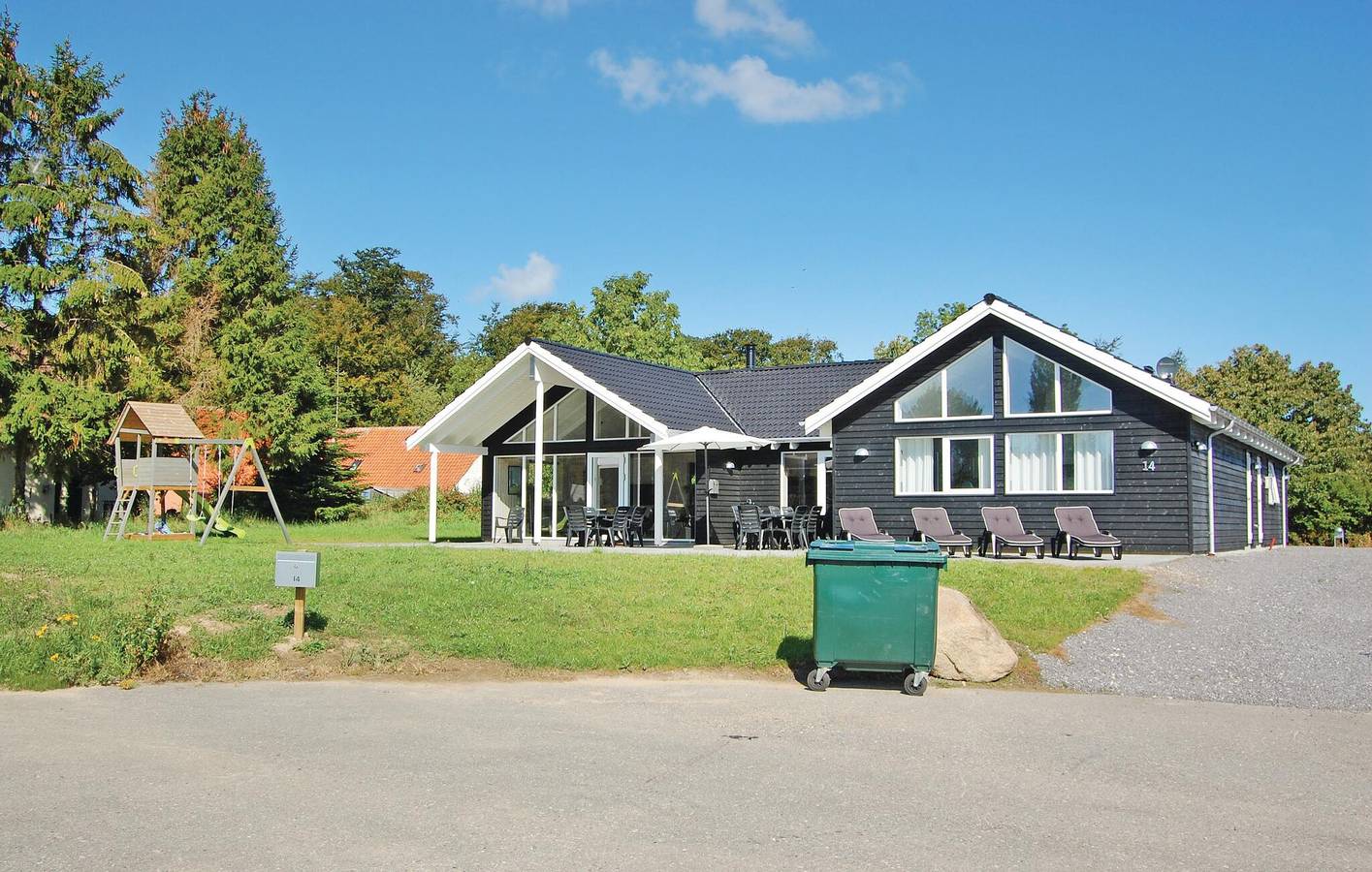 Ferienhaus für 18 Personen mit Terrasse in Tranekær, Langeland