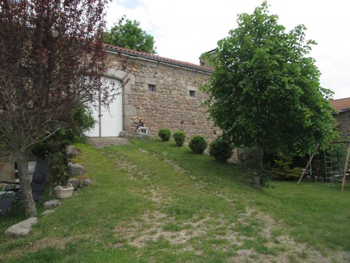 Maison charmante à Cubelles avec vue sur la montagne in Cubelles, Haute-Loire