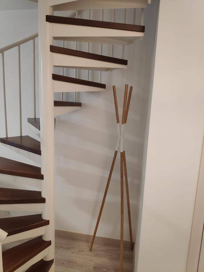 Ganze Wohnung, Spiral Stairs Duplex in Figueres, Oberampurien