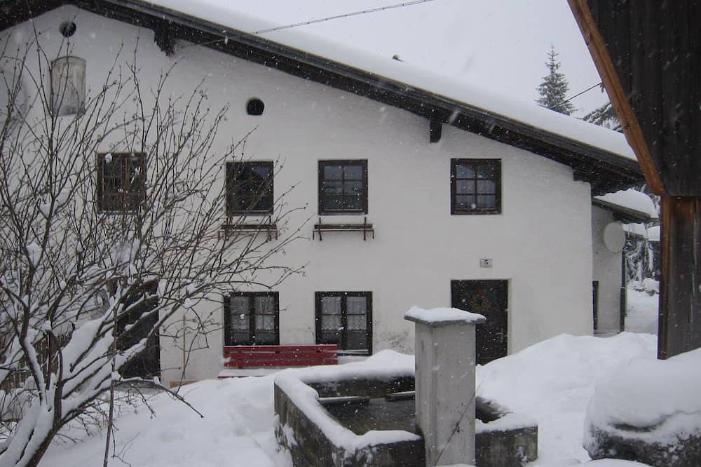 Uriger Bauernhof mit Komfort und typhischer Atmosphäre in Biberwier, Außerfern