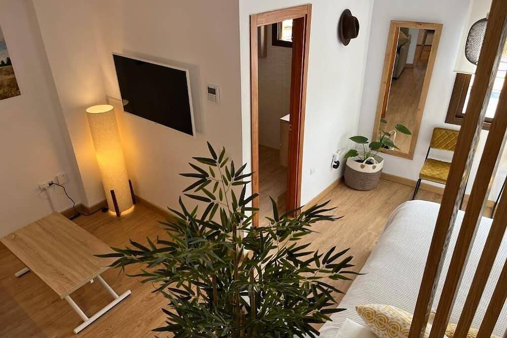 Entire apartment, Duplex with private terrace and parking 15 minutes from Seville in Dos Hermanas, Sevilla Province