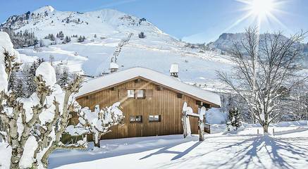 Chalet pour 14 personnes, avec sauna ainsi que balcon et vue dans Chinaillon