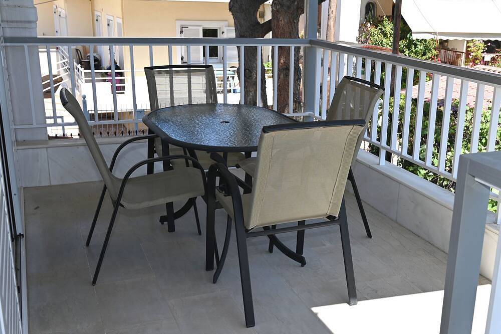 Ganze Wohnung, 3-bedroom villa in amazing Rio with Ac, Wifi in Patras, Achaia