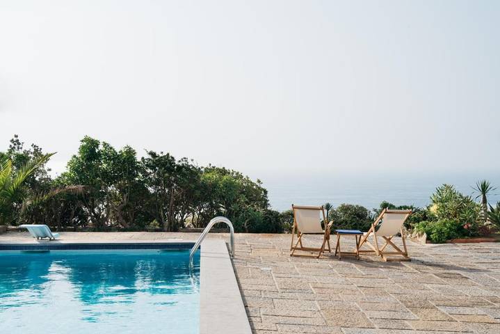 Gîte pour 2 personnes, avec sauna et jardin ainsi que piscine et vue à Azenhas do Mar - 4