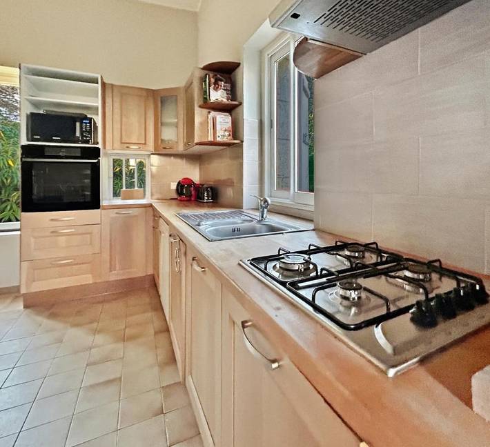 Gîte pour 7 personnes, avec jardin ainsi que piscine et vue à Rauzan - 3