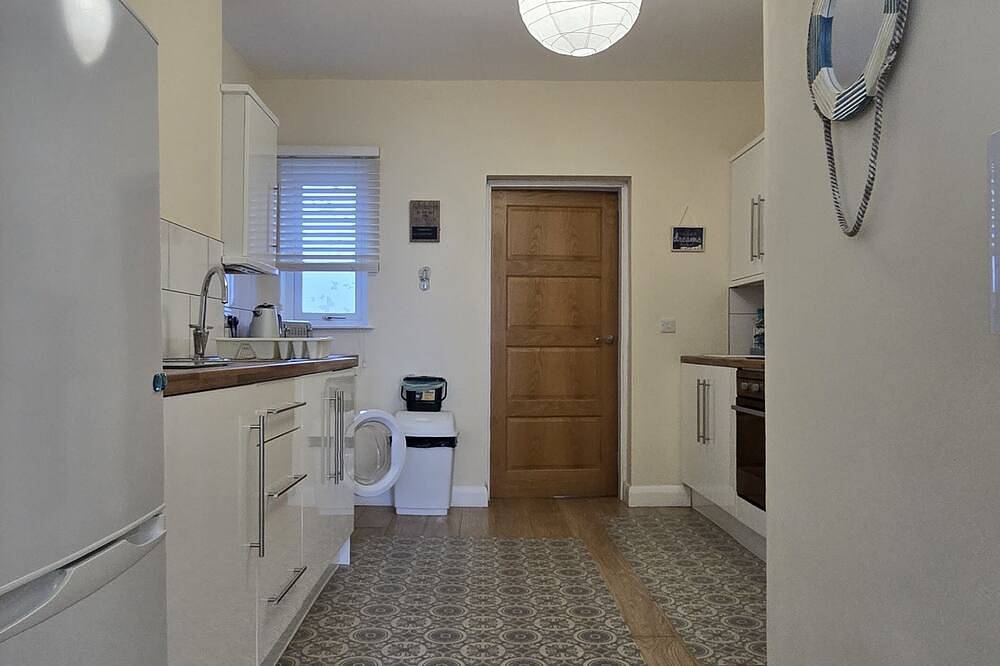 Ganze Wohnung, Apartment-Balkon-Eigenes Badezimmer-2 in Carrickfergus, Grafschaft Antrim