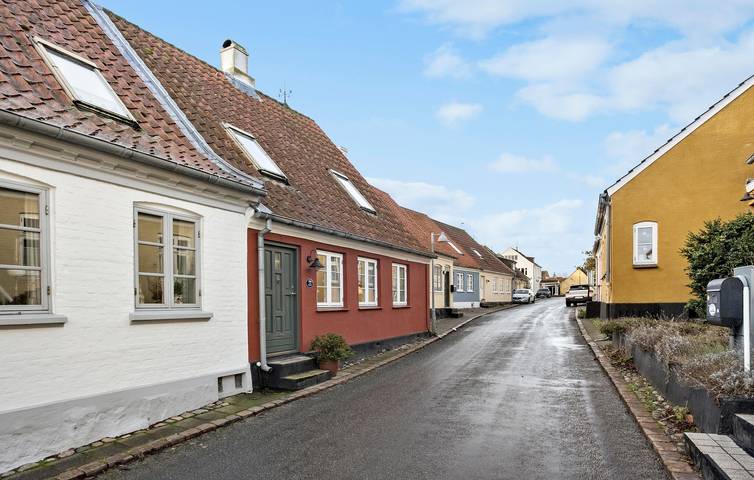 Feriehus for 6 personer, med Terrasse i Marstal