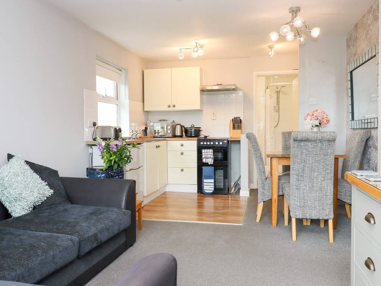 Apartment 10 in Torquay, Torbay