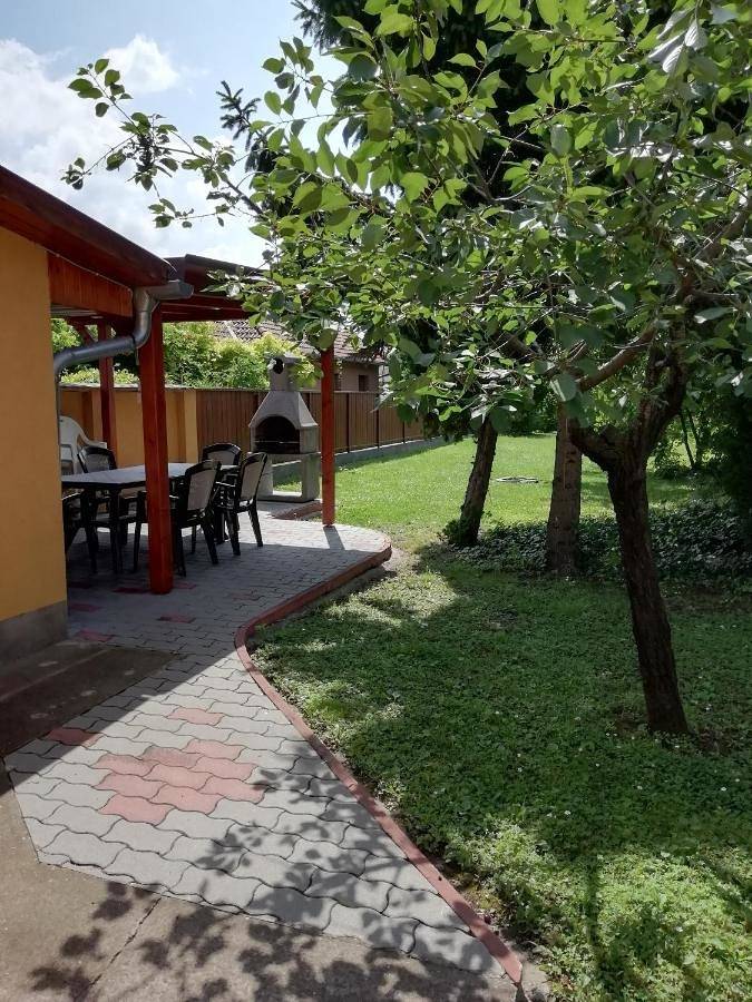 Ferienhaus für 6 Personen, mit Garten in Siofok