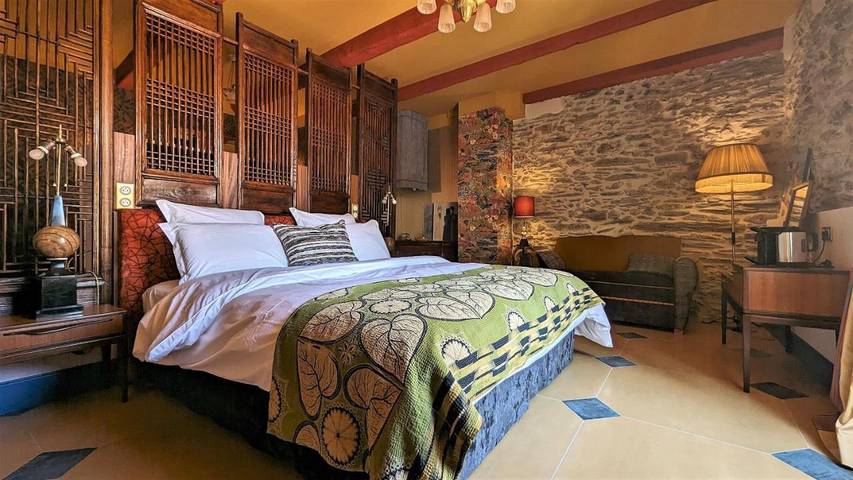 Gîte pour 2 personnes, avec piscine ainsi que vue et jardin à Faugères - 3