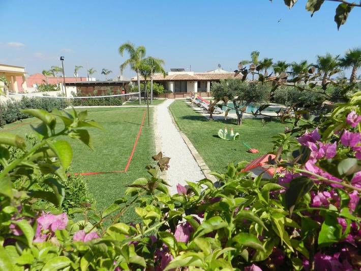 Chambre d’hôte pour 4 personnes, avec vue ainsi que piscine et jardin, animaux acceptés à Marsala - 2