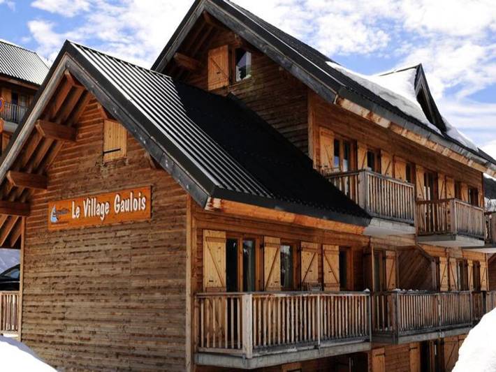 Chalet pour 7 personnes, avec sauna et piscine, animaux acceptés à Saint-François-Longchamp