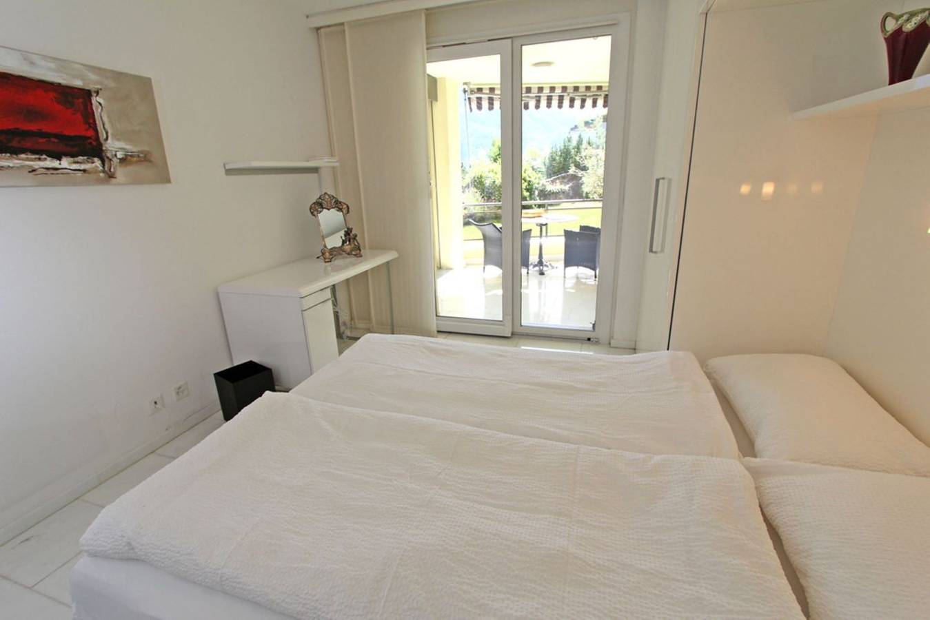 Ganze Wohnung, Moderne Wohnung in gepflegter Residenz mit Hallenbad in Ascona, Tessiner Alpen