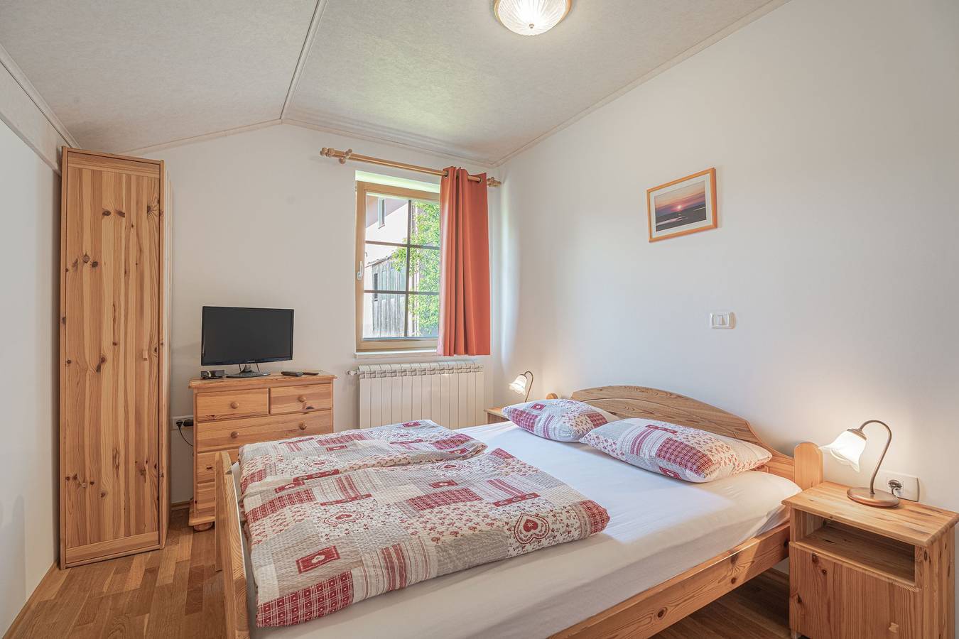 Ganze Wohnung, Pivka Apartment With Balcony in Innerkrain-Karst
