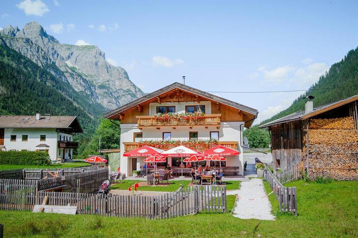 Hotel für 4 Personen, mit Balkon und Garten in Gschnitz und Umgebung