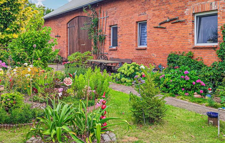 Ferienwohnung für 2 Personen, mit Garten und Seeblick in Wokuhl-Dabelow