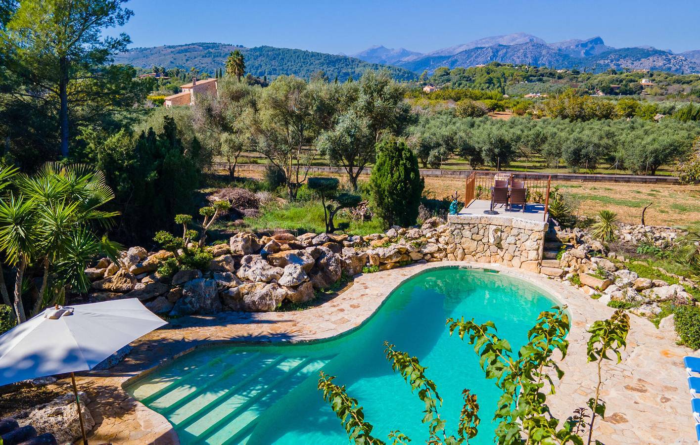 Gemütliche Wohnung mit Terrasse, Küche, Pool und Internet in Alcúdia, Mallorca Norden