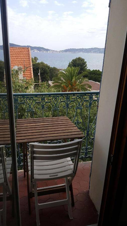 Appartement entier, Two-Bedroom Apartment in Toulon, Côte méditerranéenne (France)
