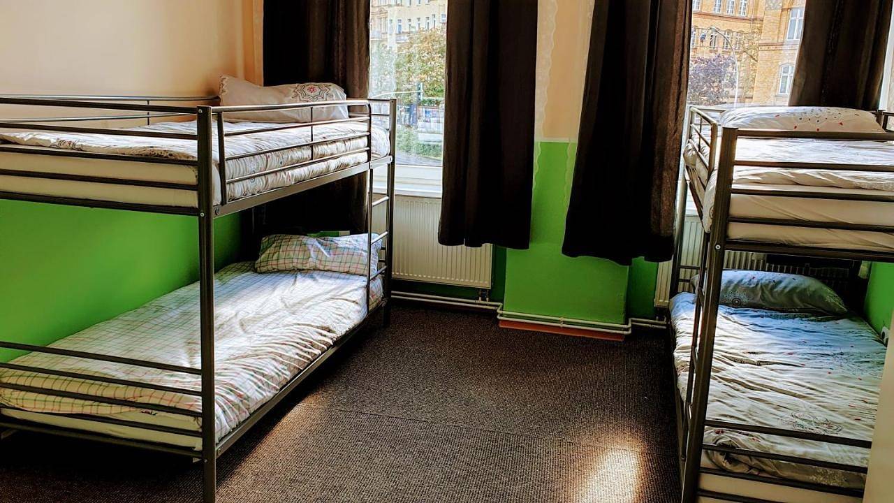 Bed in 4-Bed Mixed Dormitory Room in Berlin Wedding, Berlín