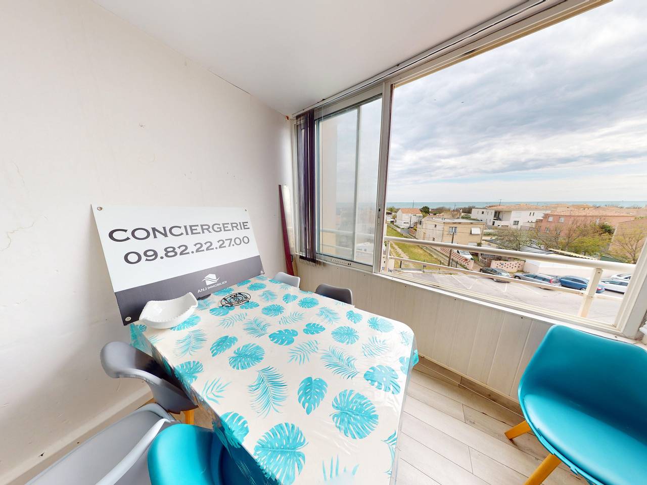 Entire apartment, Seaside apartment in Frontignan in Frontignan, Côte d'Améthyste