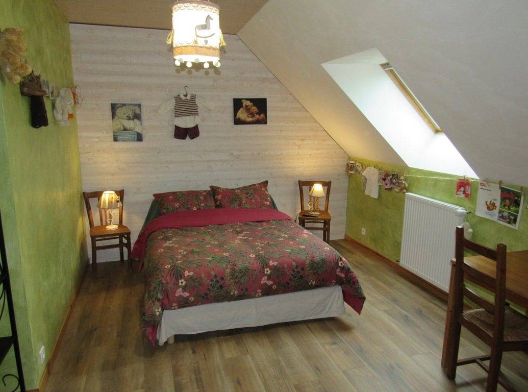 Les Arondelles - Chambre 12 (comme décembre) in Virey-le-Grand, Région de Chalon-sur-Saône