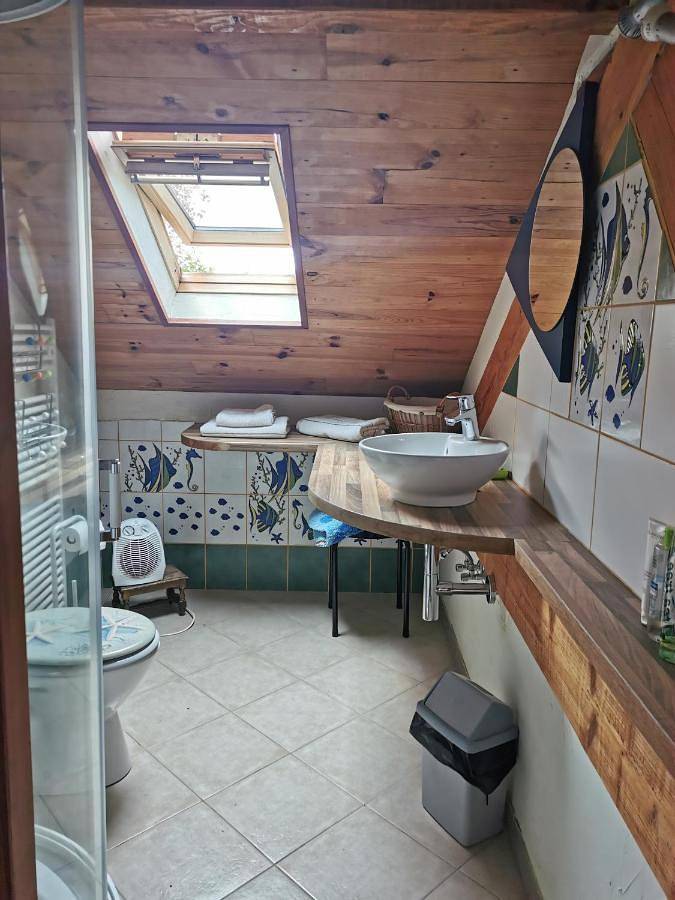 Chambre d’hôte pour 5 personnes, avec jardin ainsi que vue et terrasse, adapté aux familles à Mélisey - 2